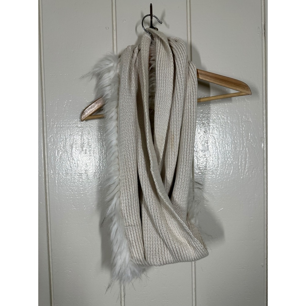 Cabi Scarf Women OS Cream Infinity Faux Fur Trim Knit 3000 Winter Cozy Accessory